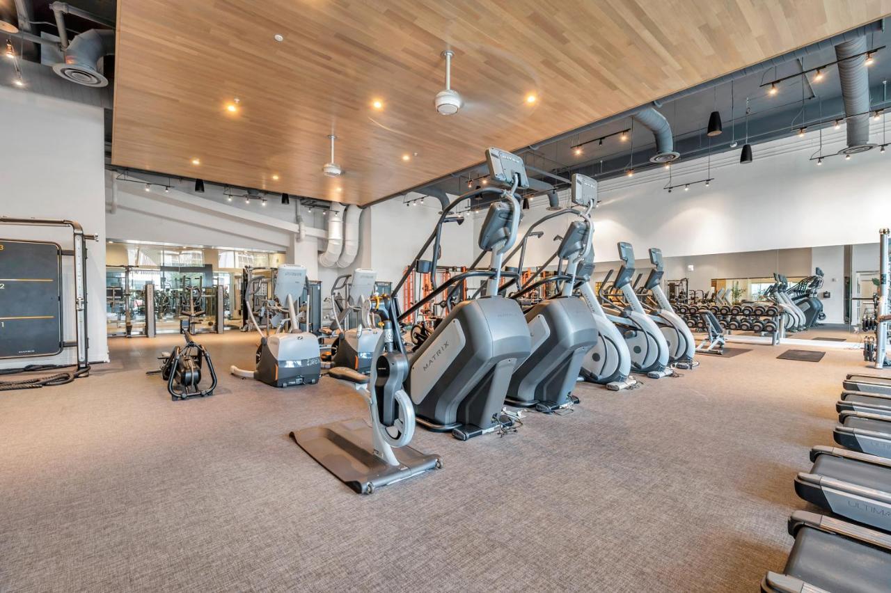 Luxury 1 Bedroom With Den Downtown Tampa Apt - City Views, Rooftop Pool, Workspace Bagian luar foto