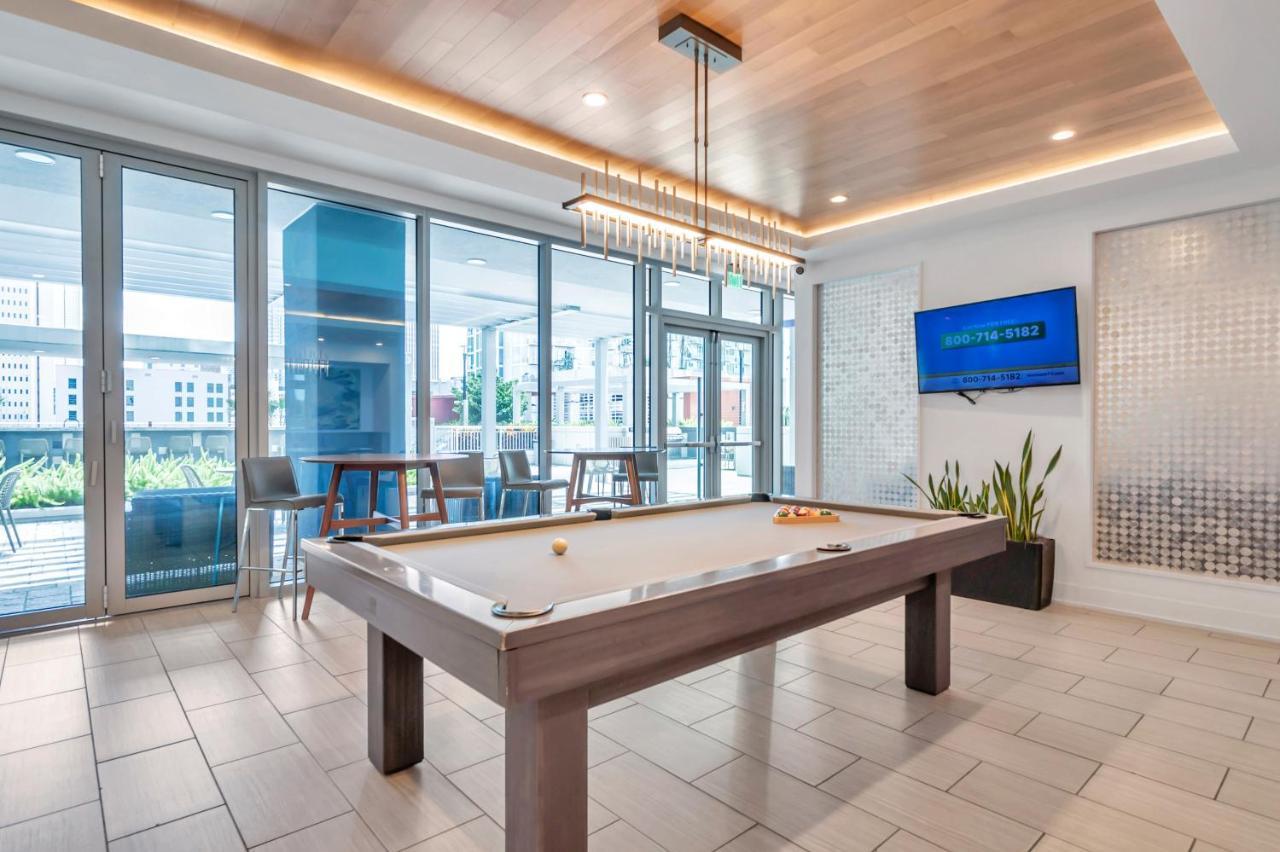 Luxury 1 Bedroom With Den Downtown Tampa Apt - City Views, Rooftop Pool, Workspace Bagian luar foto