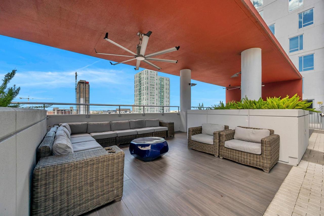 Luxury 1 Bedroom With Den Downtown Tampa Apt - City Views, Rooftop Pool, Workspace Bagian luar foto