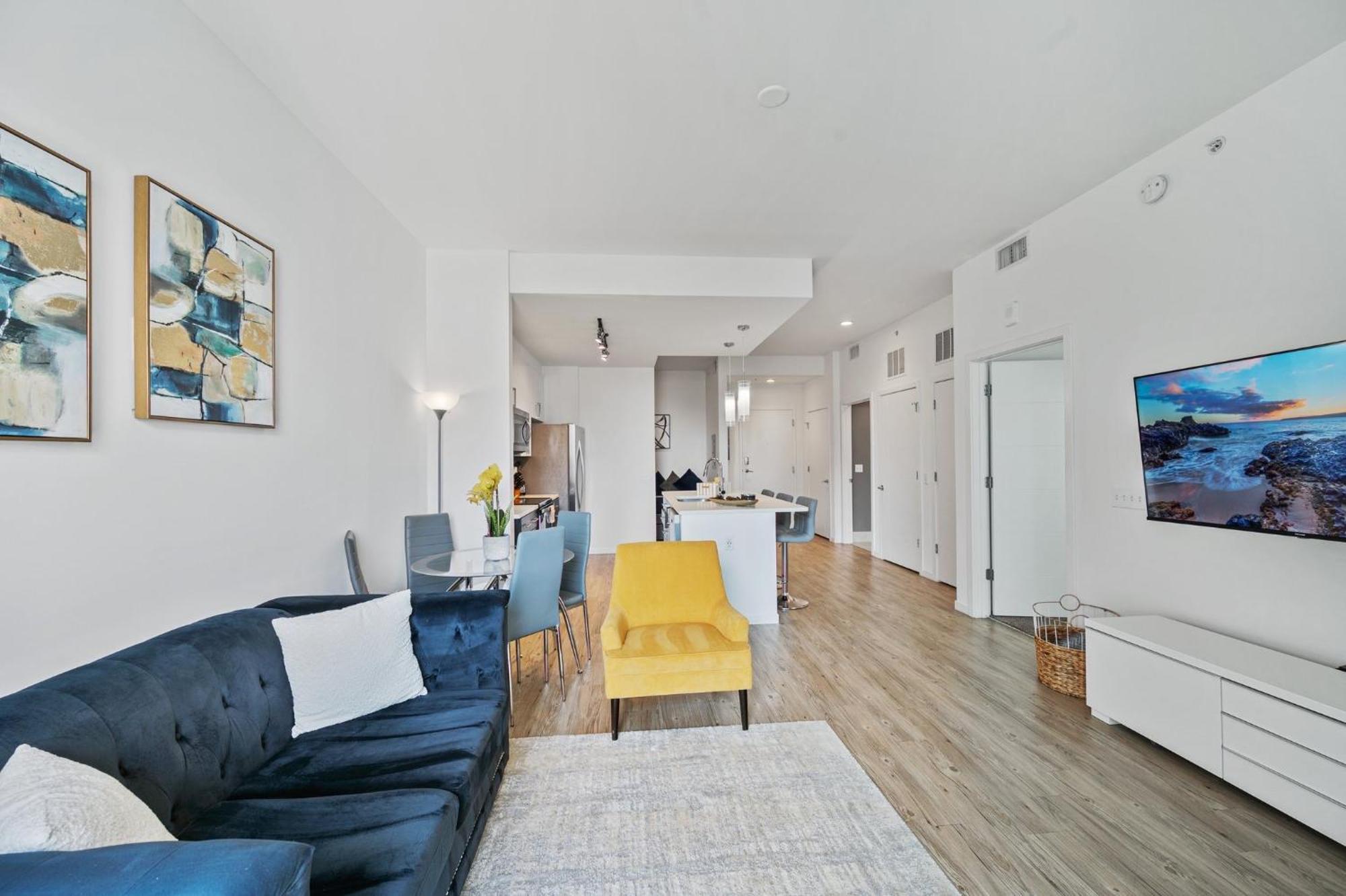 Luxury 1 Bedroom With Den Downtown Tampa Apt - City Views, Rooftop Pool, Workspace Bagian luar foto